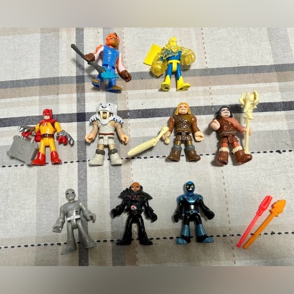 Imaginext figures lot of 14 Disney blue beetle/black mantra/power rangers/spider - Picture 2 of 10